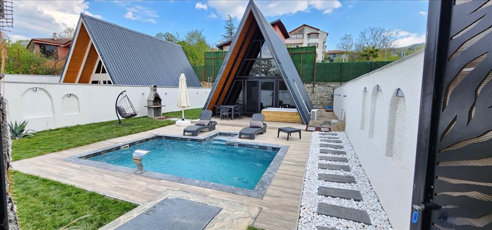 listing card gallery