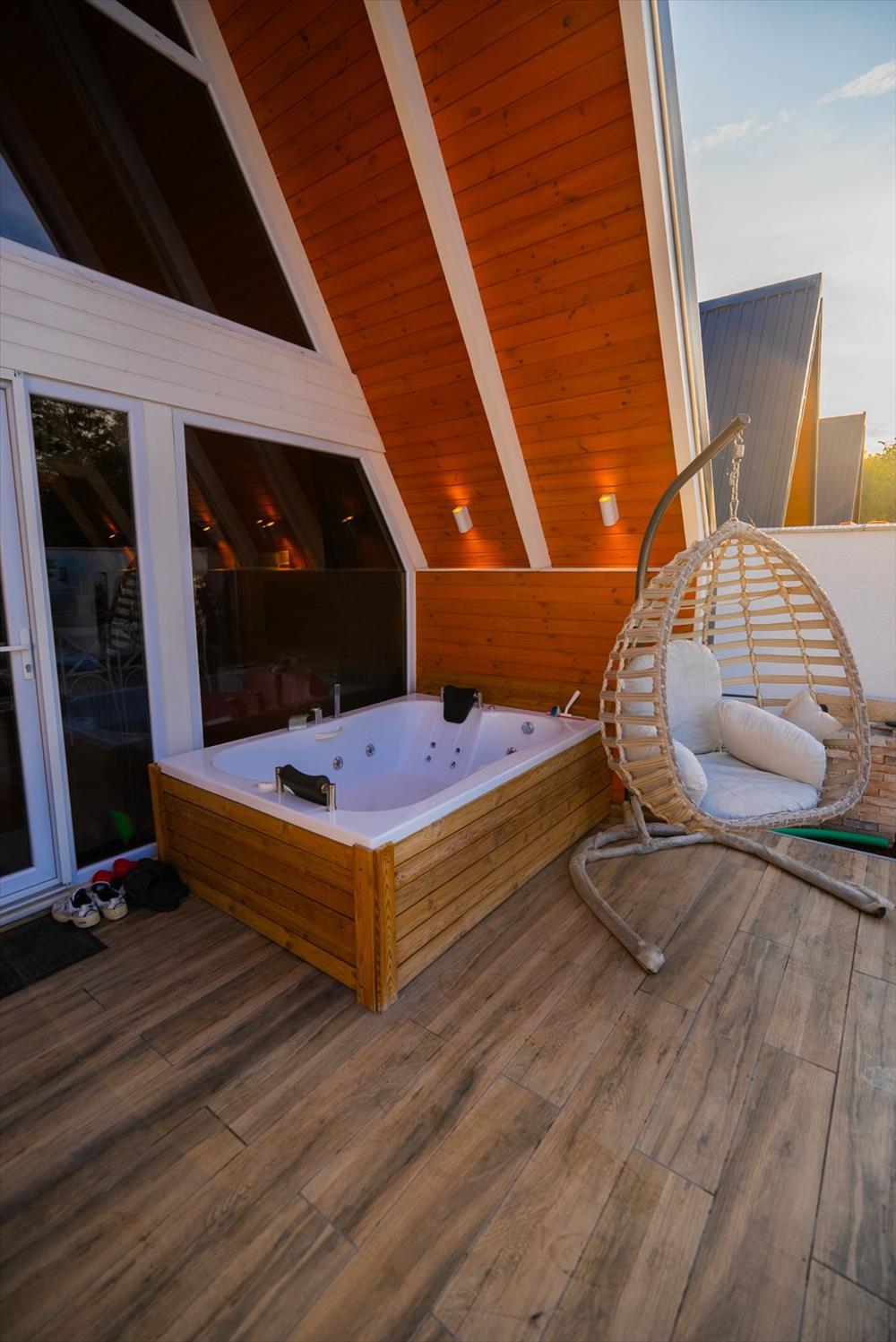 listing card gallery