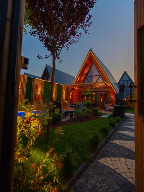 listing card gallery