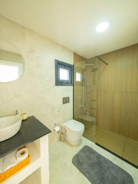 listing card gallery