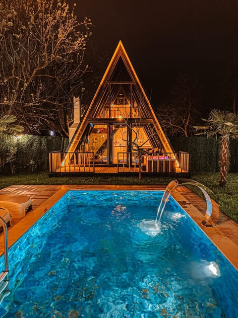 listing card gallery