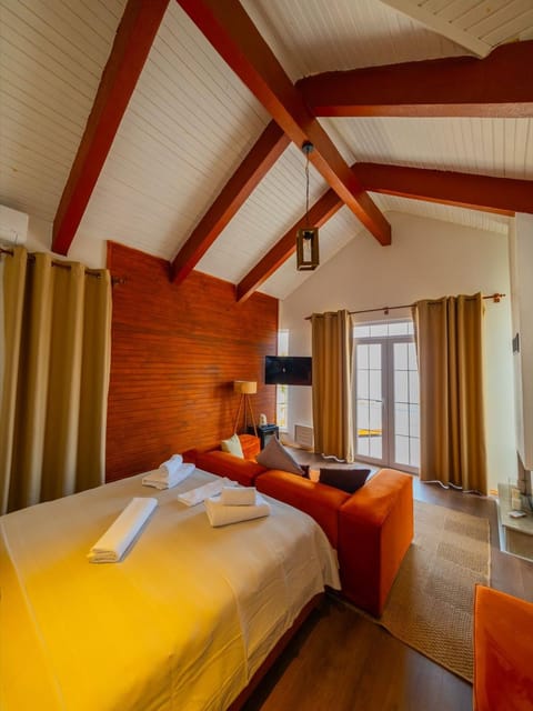 listing card gallery