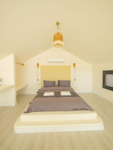 listing card gallery